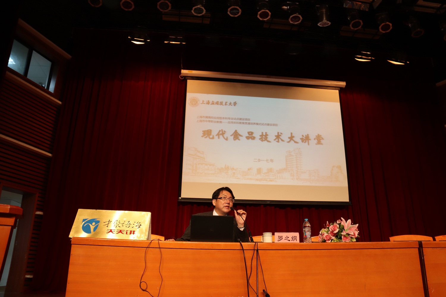正妹av